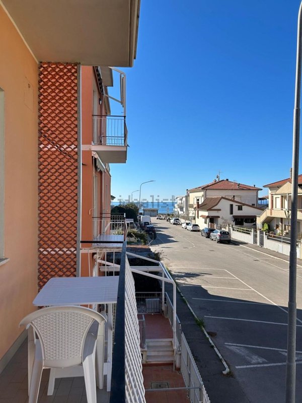 appartamento in affitto a Follonica