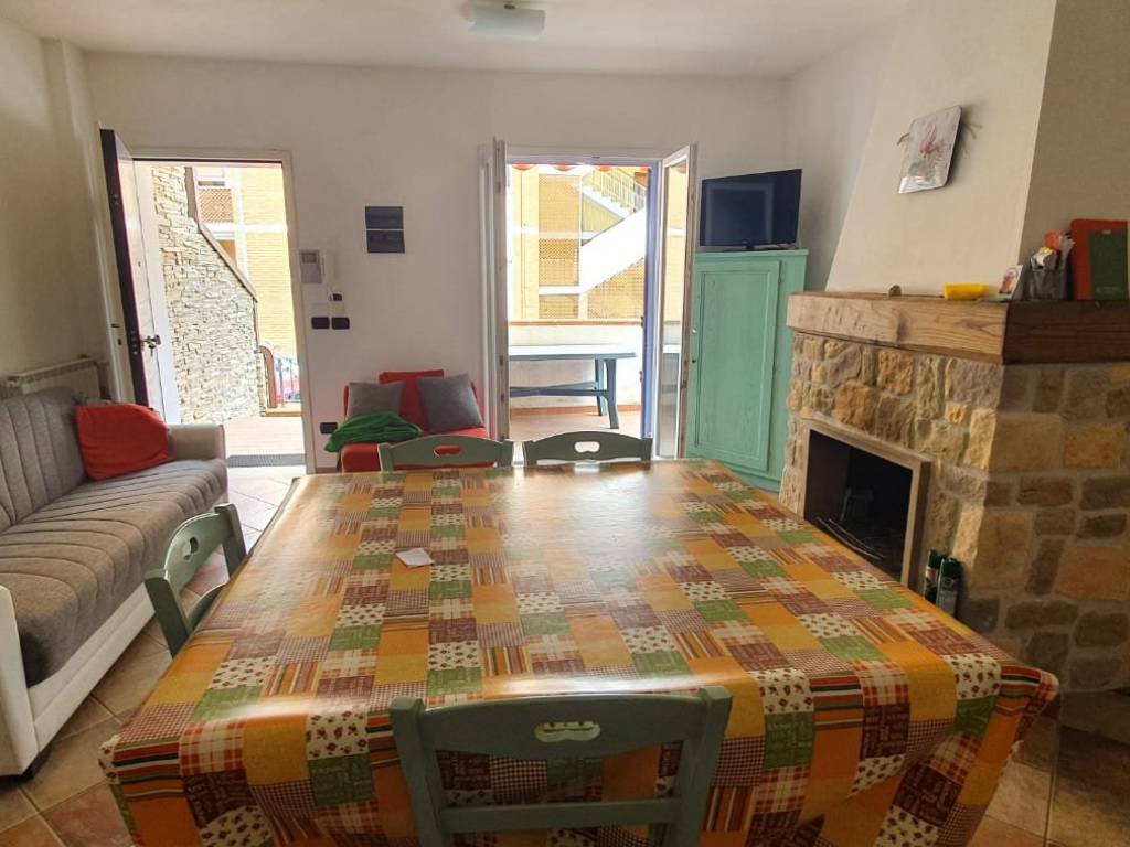 casa indipendente in affitto a Follonica