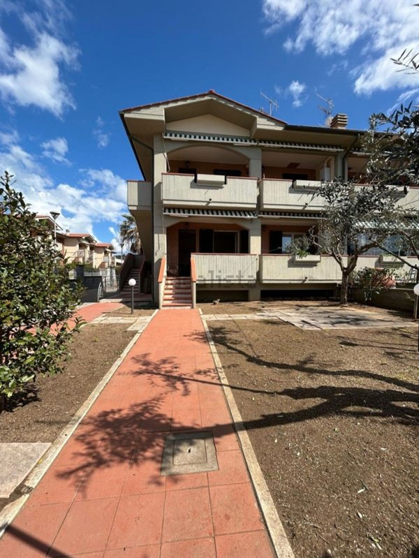 appartamento in affitto a Follonica