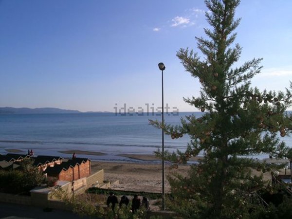 appartamento in affitto a Follonica