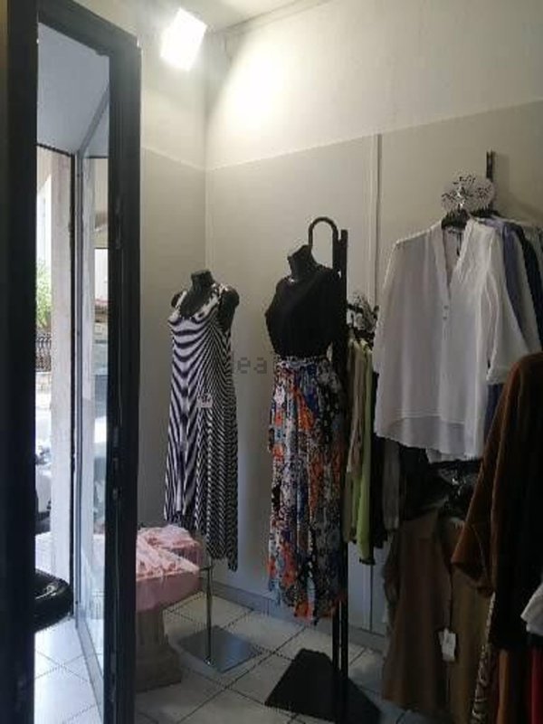 negozio in affitto a Follonica