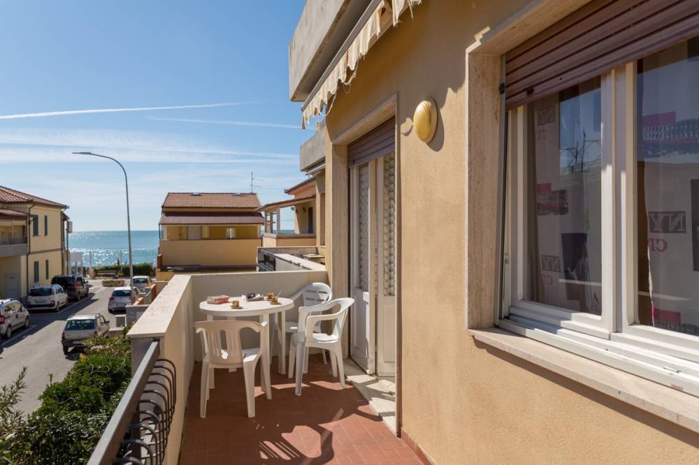 appartamento in affitto a Follonica