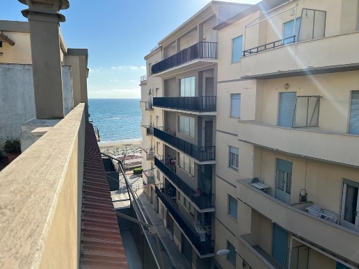 appartamento in affitto a Follonica