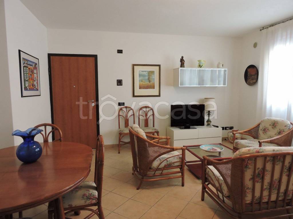 appartamento in affitto a Follonica