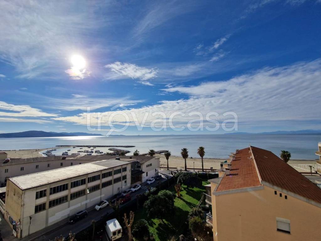 appartamento in affitto a Follonica