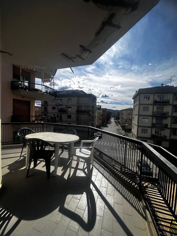 appartamento in affitto a Follonica