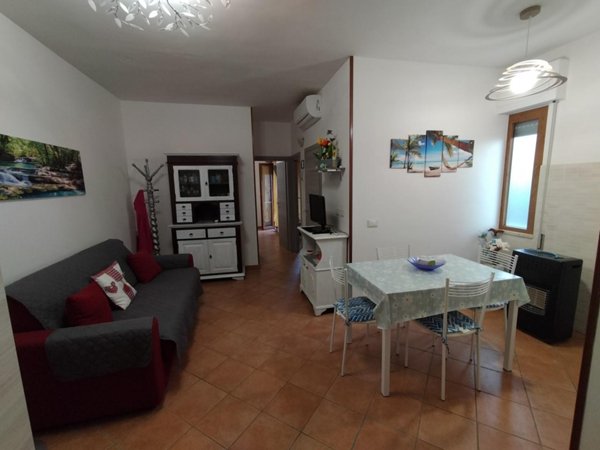 appartamento in affitto a Follonica in zona Prato Ranieri