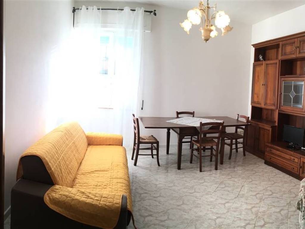 appartamento in affitto a Follonica