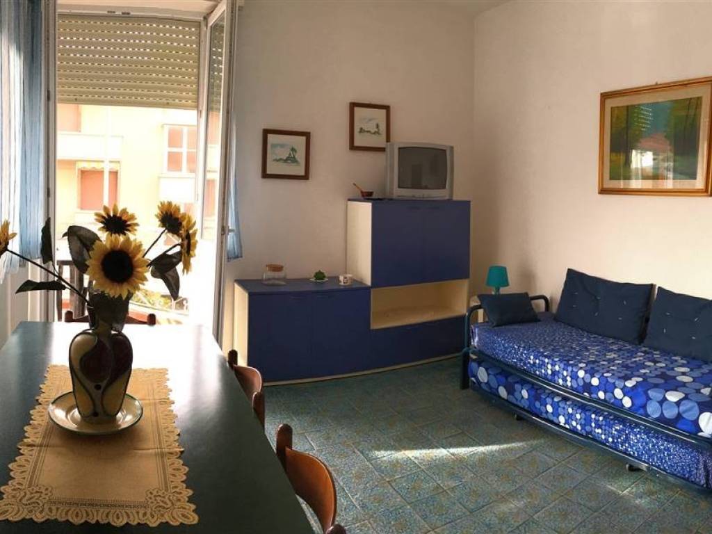 appartamento in affitto a Follonica in zona Prato Ranieri