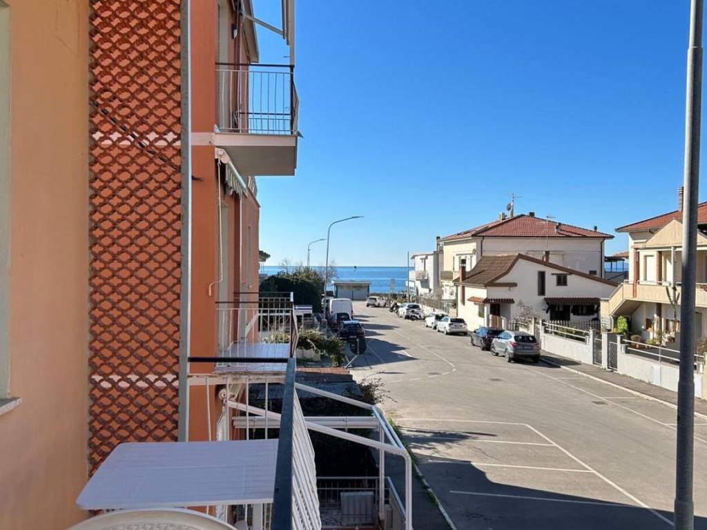 appartamento in affitto a Follonica in zona Prato Ranieri