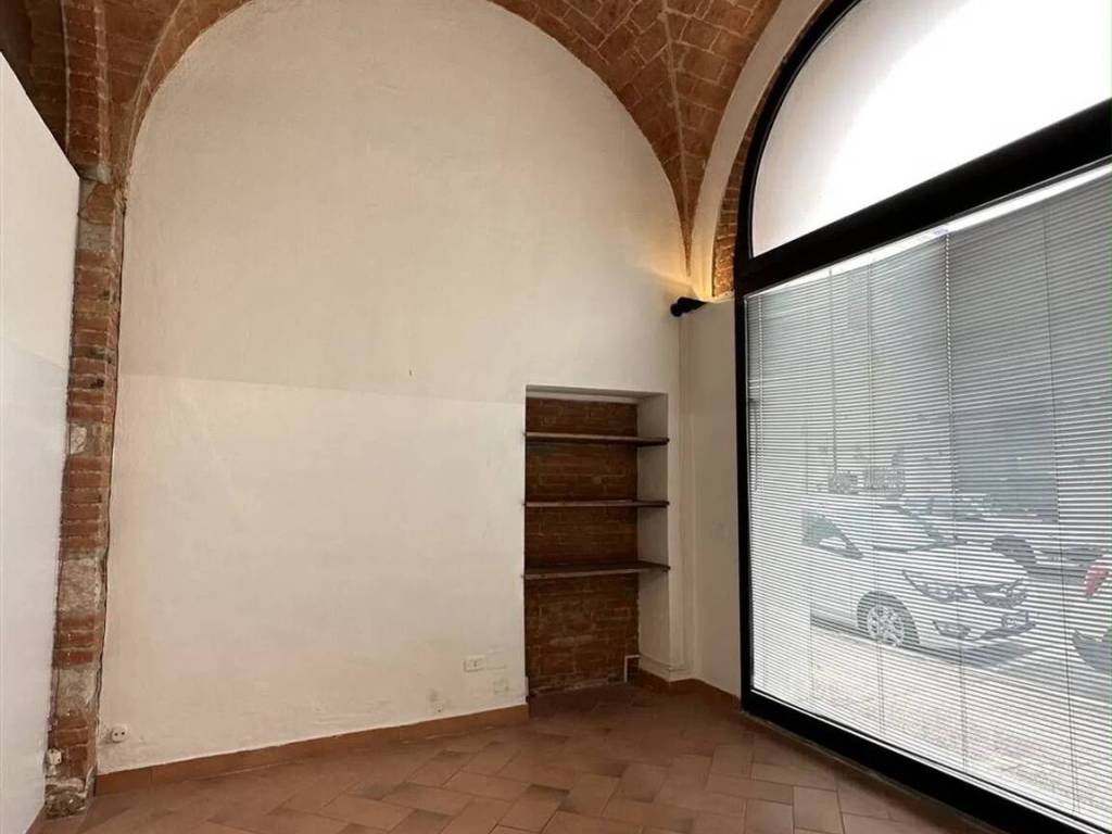 negozio in affitto a Grosseto