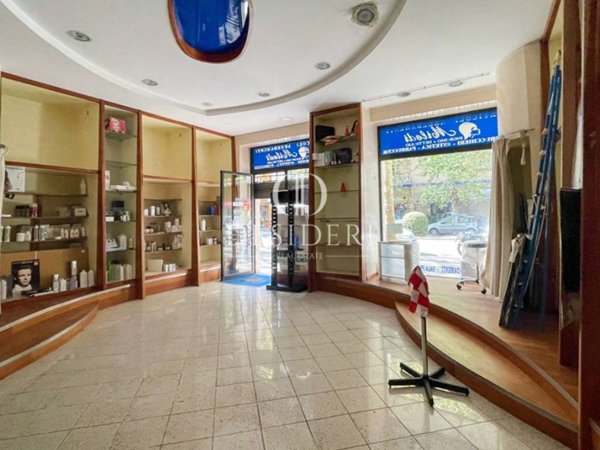 negozio in affitto a Grosseto