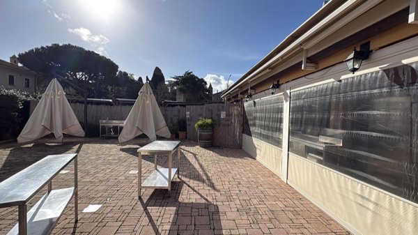 negozio in affitto a Grosseto in zona Alberese