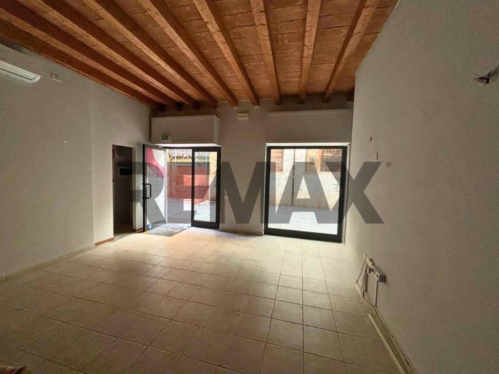 negozio in affitto a Grosseto in zona Centro Città