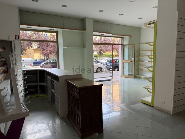 locale commerciale in affitto a Grosseto