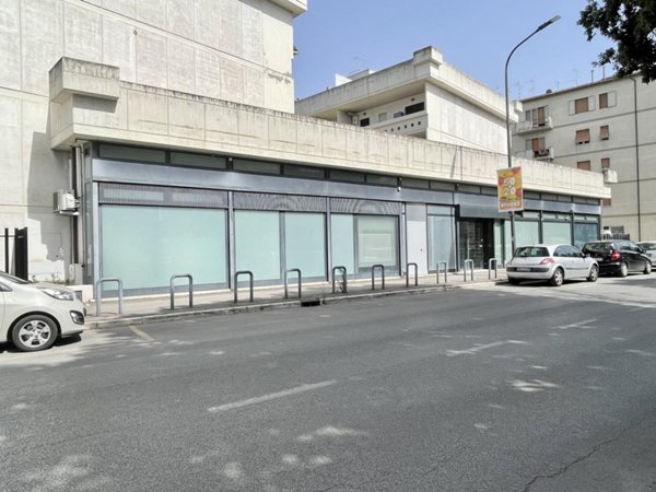 locale commerciale in affitto a Grosseto in zona Orcagna