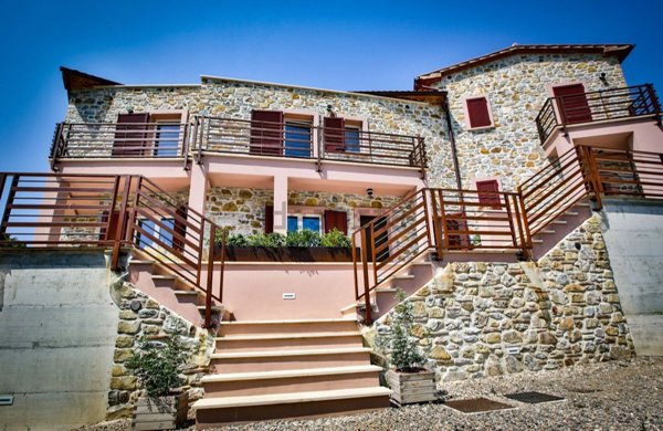 casa indipendente in affitto a Manciano in zona Saturnia