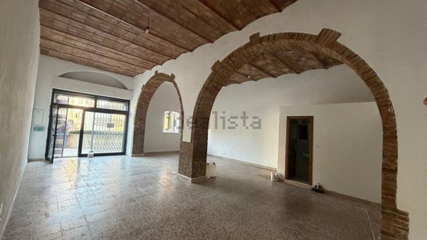 locale commerciale in affitto a Manciano