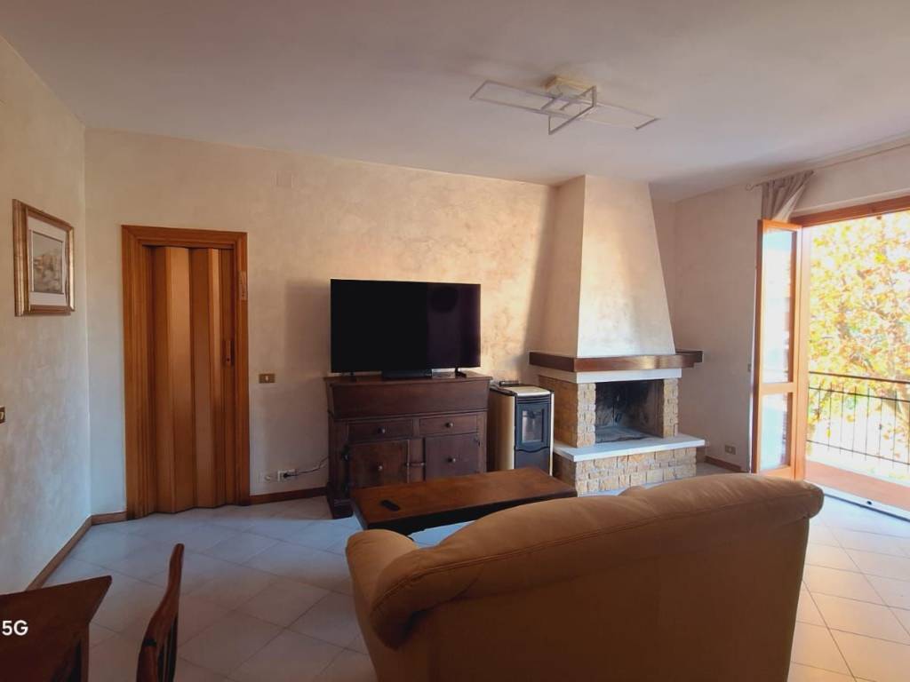 appartamento in affitto a Manciano in zona Capanne