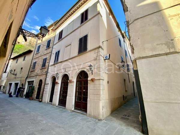 negozio in affitto a Massa Marittima