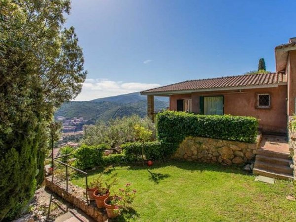 casa indipendente in affitto a Monte Argentario in zona Porto Santo Stefano
