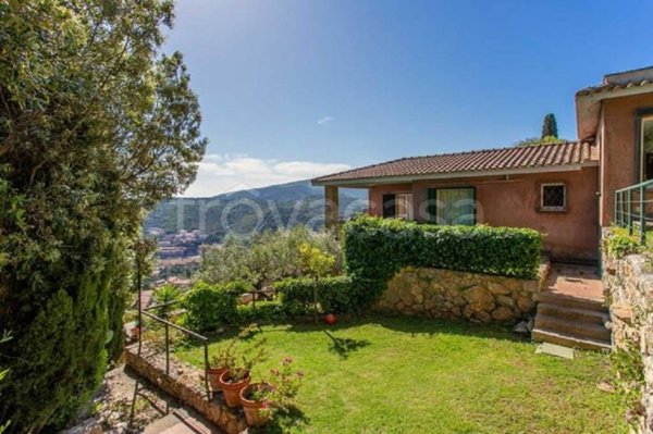 casa indipendente in affitto a Monte Argentario in zona Porto Santo Stefano