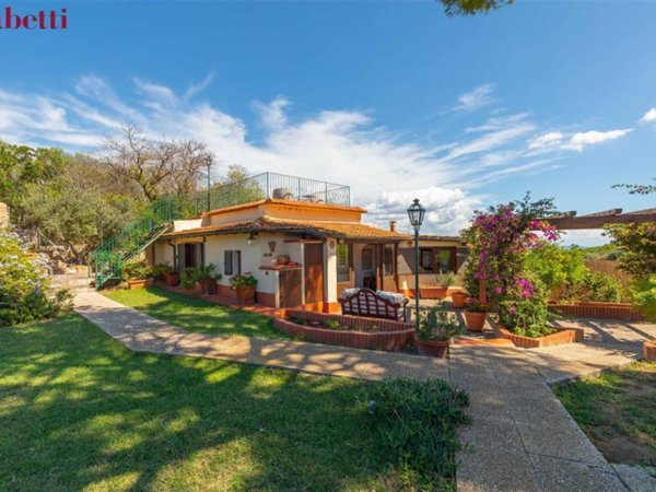 casa indipendente in affitto a Monte Argentario in zona Porto Santo Stefano