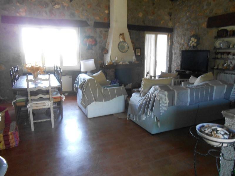 casa indipendente in affitto ad Orbetello