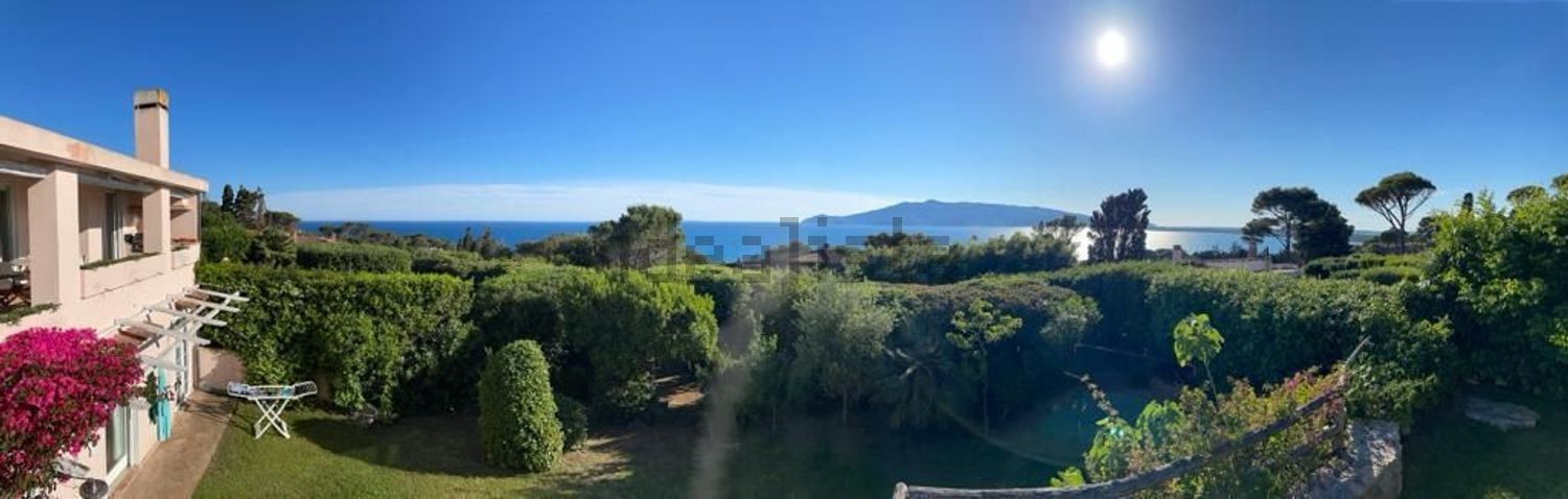 casa indipendente in affitto ad Orbetello in zona Ansedonia