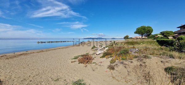 appartamento in affitto ad Orbetello in zona Giannella