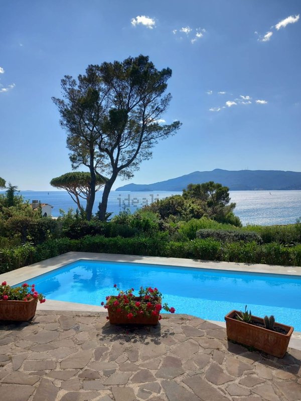 casa indipendente in affitto ad Orbetello in zona Ansedonia