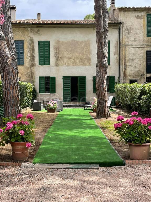 casa indipendente in affitto ad Orbetello in zona Giannella