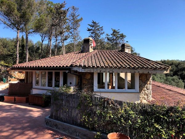 casa indipendente in affitto ad Orbetello in zona Ansedonia