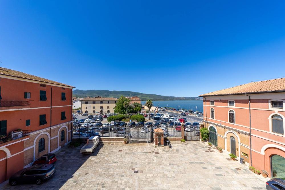 appartamento in affitto ad Orbetello in zona Talamone