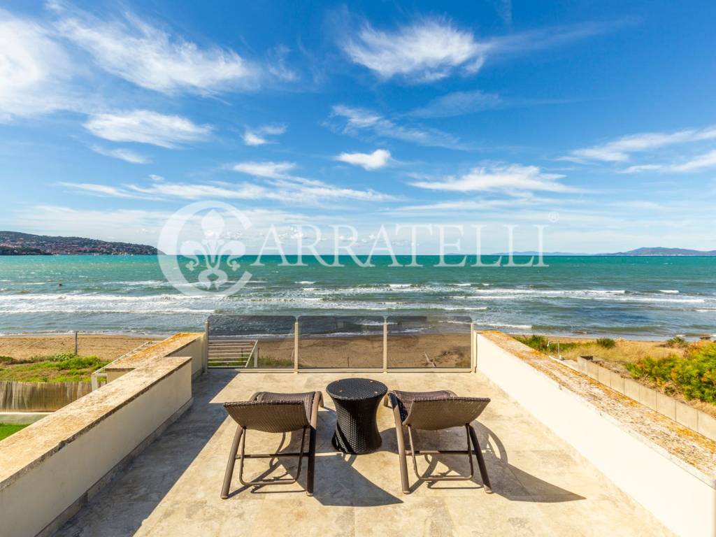 casa indipendente in affitto ad Orbetello in zona Giannella