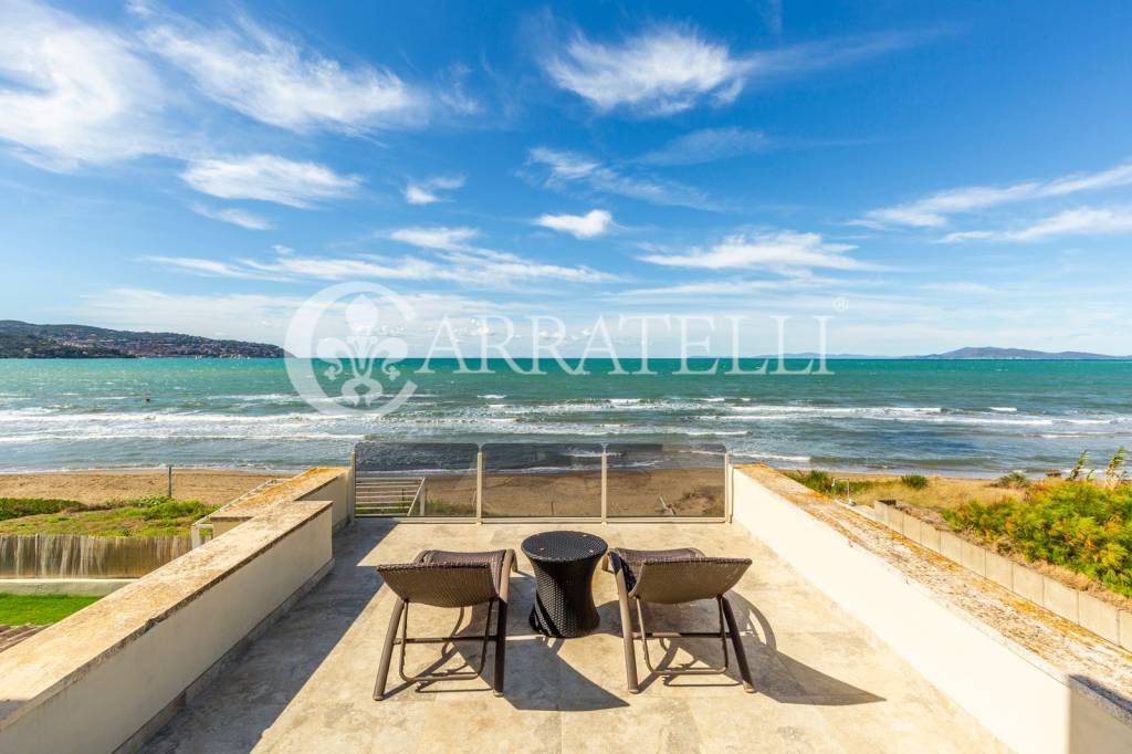 casa indipendente in affitto ad Orbetello in zona Giannella