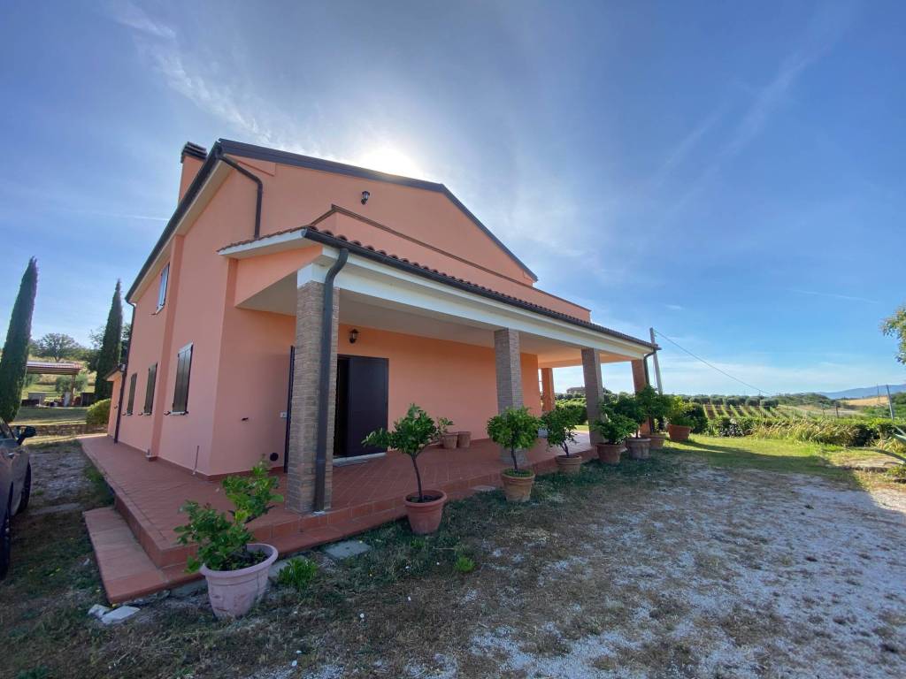 casa indipendente in affitto ad Orbetello in zona Fonteblanda