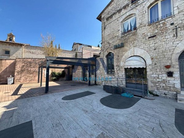 trivano in affitto ad Assisi