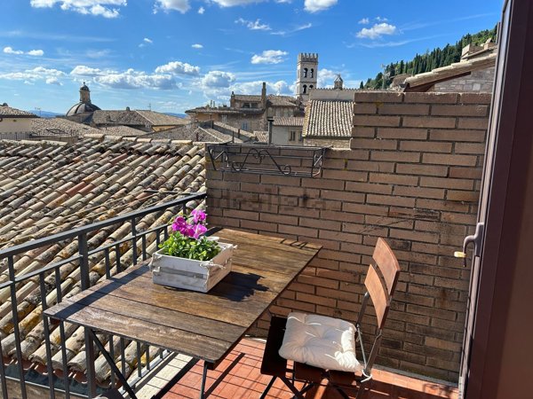 appartamento in affitto ad Assisi