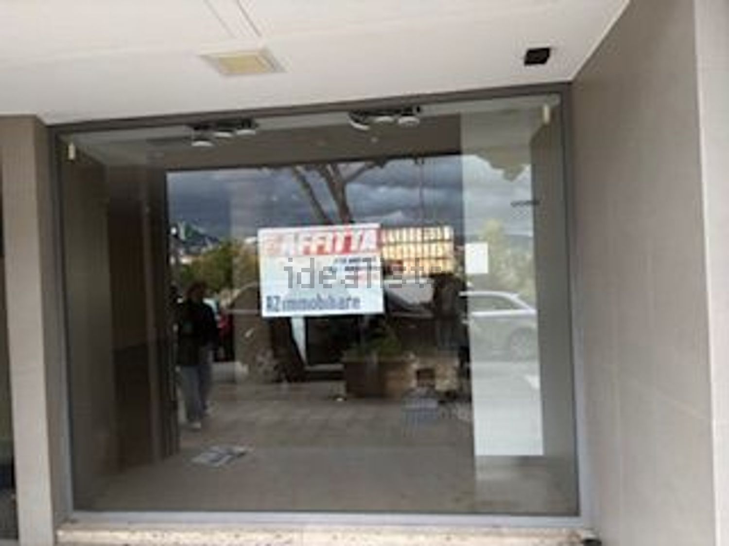 locale commerciale in affitto ad Assisi