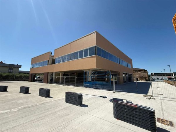 locale commerciale in affitto ad Assisi in zona Santa Maria degli Angeli