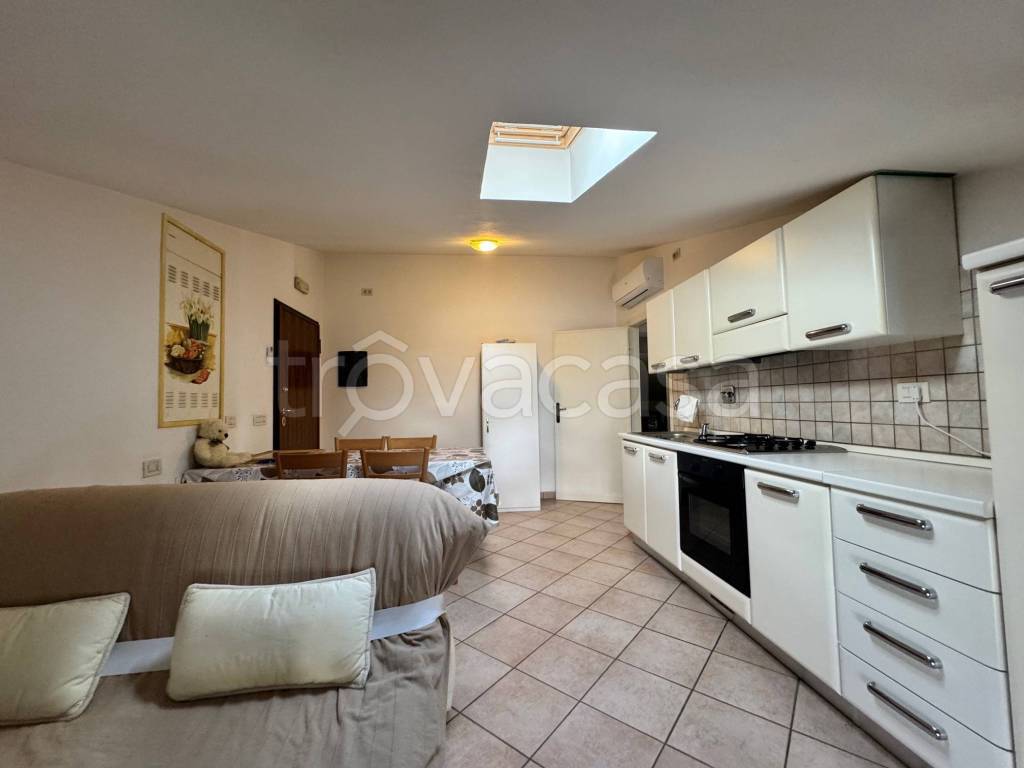 appartamento in affitto ad Assisi in zona Santa Maria degli Angeli