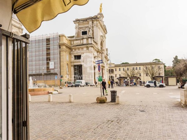 negozio in affitto ad Assisi in zona Santa Maria degli Angeli