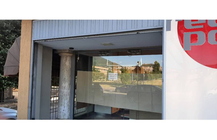 locale commerciale in affitto ad Assisi in zona Santa Maria degli Angeli