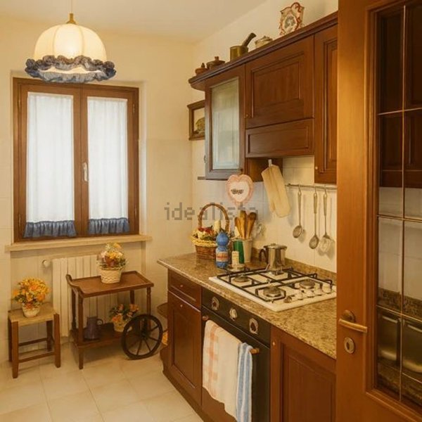 casa indipendente in affitto ad Assisi