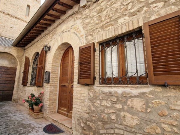 appartamento in affitto ad Assisi