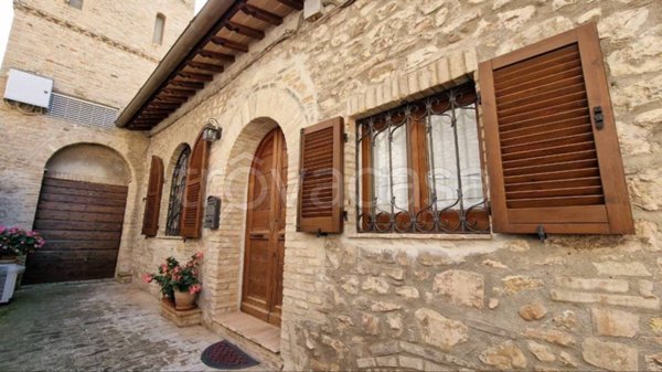 appartamento in affitto ad Assisi