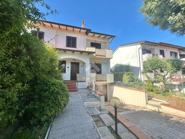 casa indipendente in affitto ad Assisi in zona Santa Maria degli Angeli