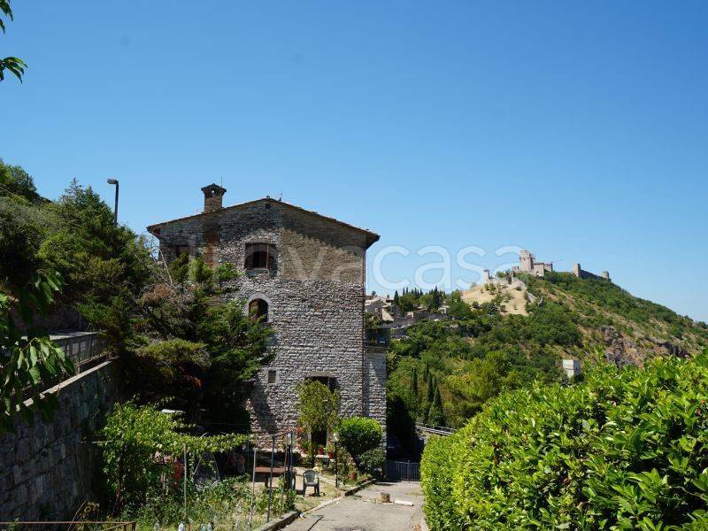 appartamento in affitto ad Assisi