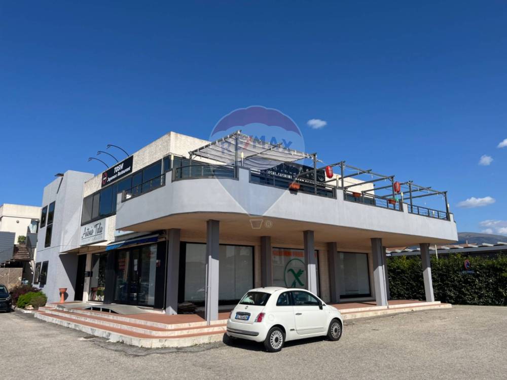 negozio in affitto a Bastia Umbra